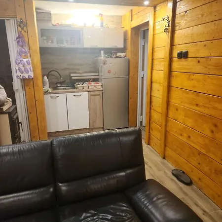 Kuca Sa Pogledom بيت للعطل سرمسكي كارلوفيتش