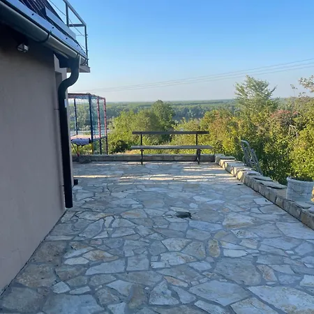 Kuca Sa Pogledom بيت للعطل *